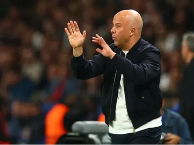 Arne Slot lên tiếng: ‘Liverpool không phải năm nào cũng vô địch, đừng hoảng loạn!’