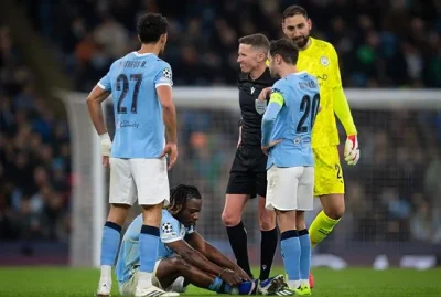 Man City thắng đậm nhưng nhận 'tin sét đánh': Ngôi sao triệu đô Doku chấn thương, HLV Guardiola tiết lộ thời gian vắng mặt 1