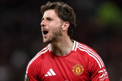 Sốc: Mason Mount dính chấn thương, vắng mặt trận MU đấu Fulham, HLV Carrick tiết lộ lý do 1