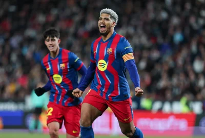 Araujo Bùng Nổ Cảm Xúc, Ghi Bàn Giải Cứu Barca Sau Áp Lực Tinh Thần 1